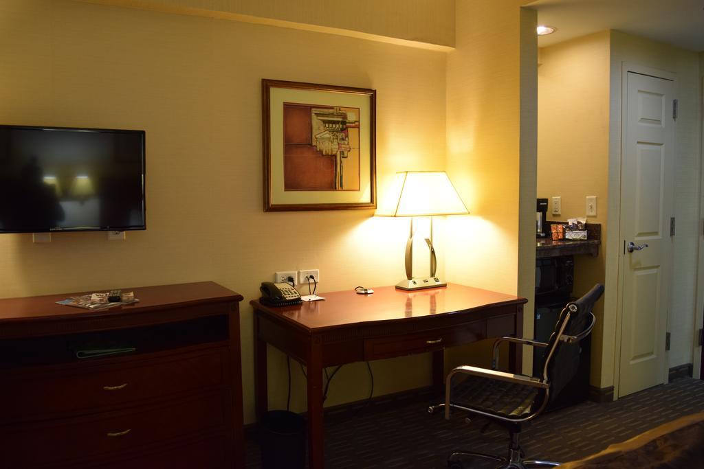 Wingate By Wyndham Manhattan Midtown นิวยอร์ก ภายนอก รูปภาพ
