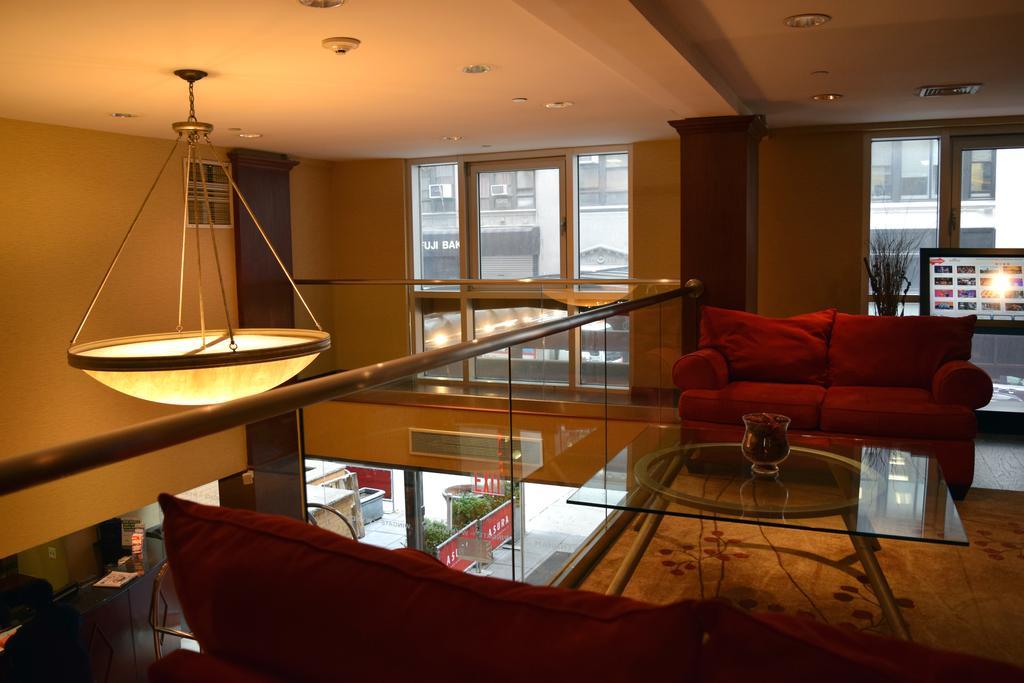 Wingate By Wyndham Manhattan Midtown นิวยอร์ก ภายนอก รูปภาพ