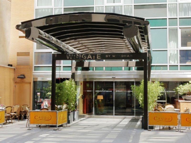 Wingate By Wyndham Manhattan Midtown นิวยอร์ก ภายนอก รูปภาพ